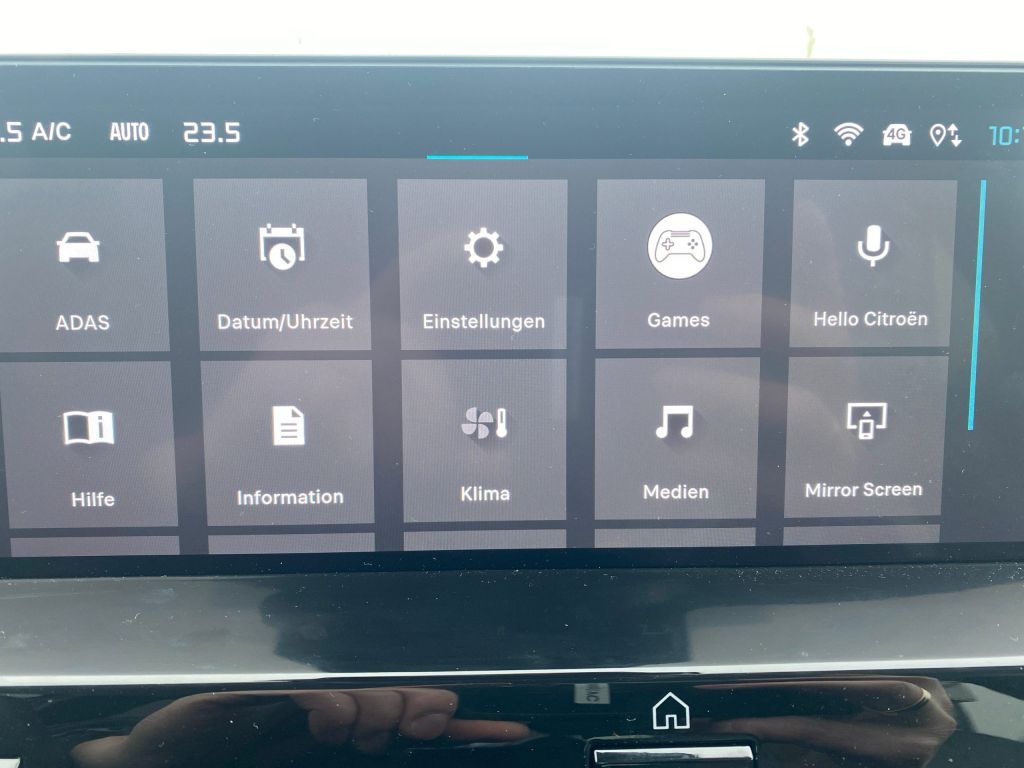 Fahrzeugabbildung Citroën C4 Benzin 130 Automatik MAX *Winter+Techno-Pak*