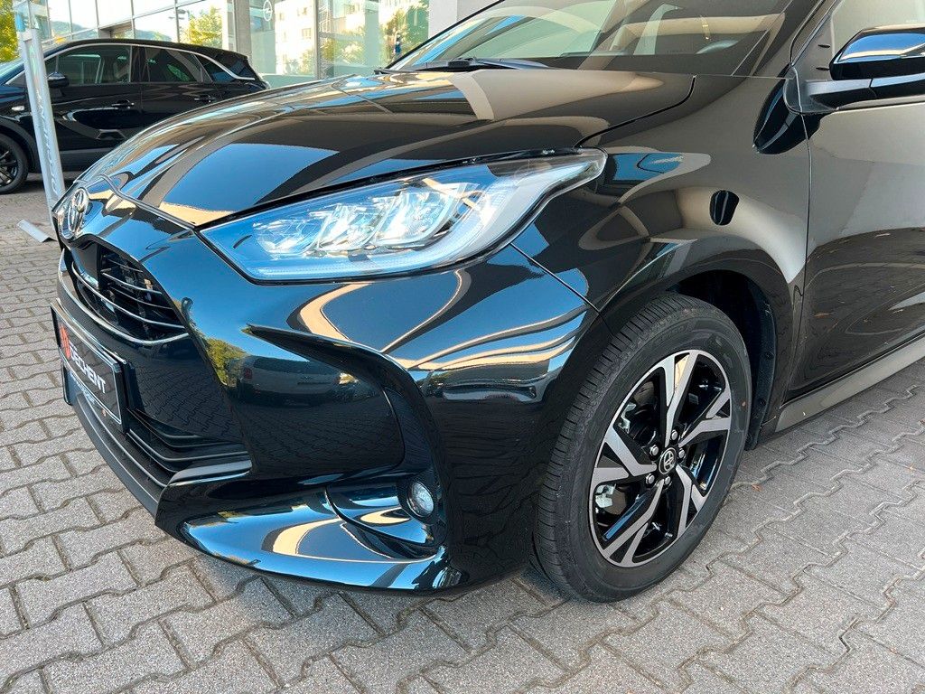 Fahrzeugabbildung Toyota Yaris Hybrid Teamplayer Comfortpaket