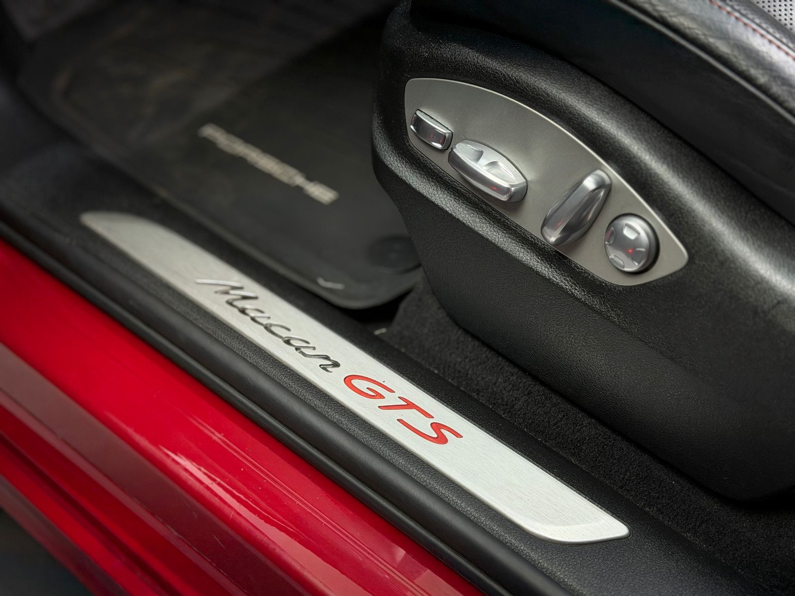 Fahrzeugabbildung Porsche Porsche Macan GTS |BOSE|360°|SITZBELÜFTUNG