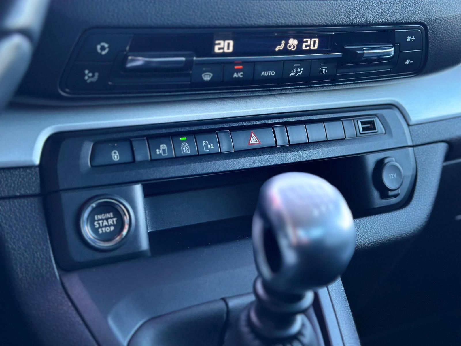 PEUGEOT Traveller 2.0BHDI Allure L2 *PAN#HUD#SHZ#ACC#XEN - Image 13