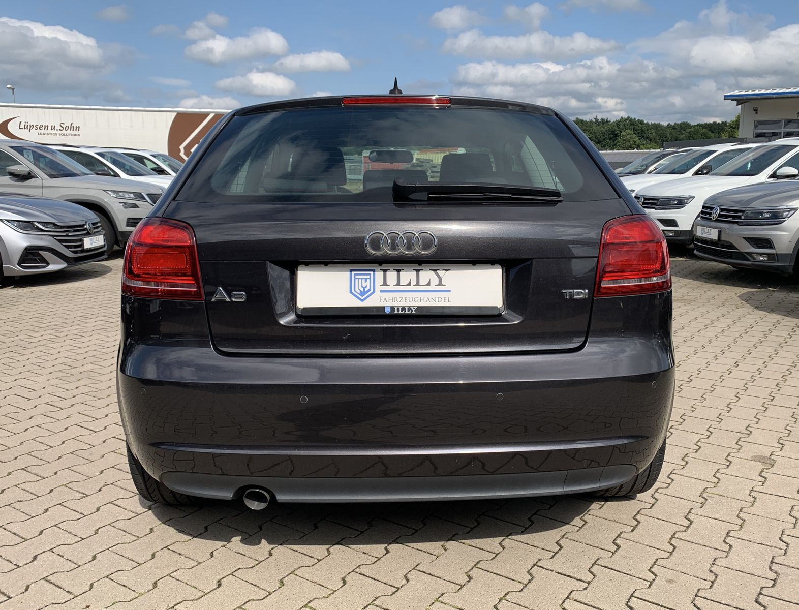 Fahrzeugabbildung Audi A3 2.0 TDI*Ambition*BI-Xenon*PDC*SHZ*MFL*Navi*