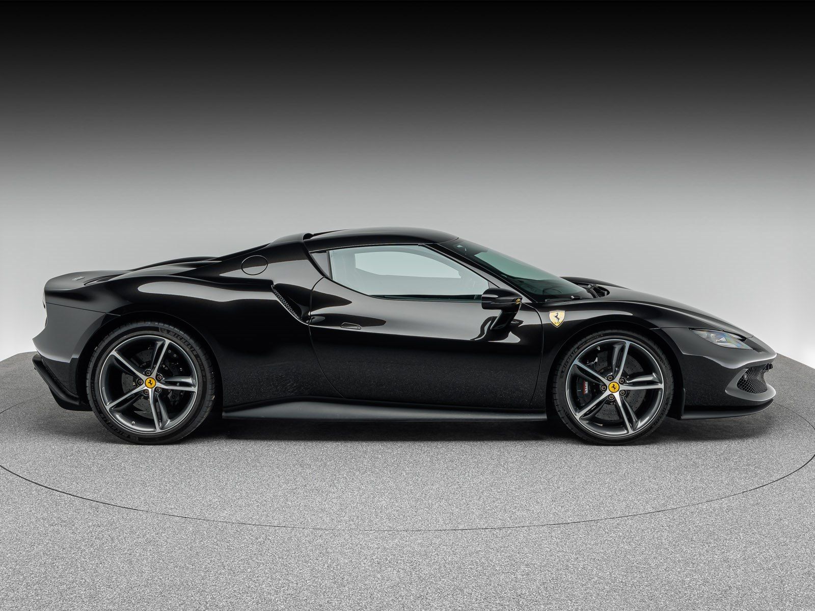 Ferrari 296 GTB foto 8