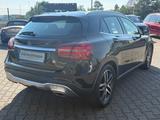 Mercedes-Benz GLA 200 GLA GLA 200 - Mercedes-Benz GLA 200: Limousine