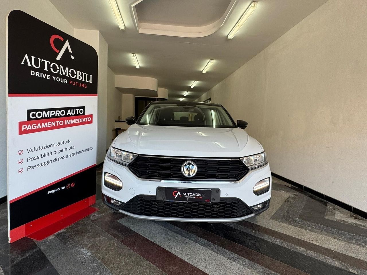 Volkswagen T-Roc 1.0 TSI 115 CV Style BlueMotion imagem 2