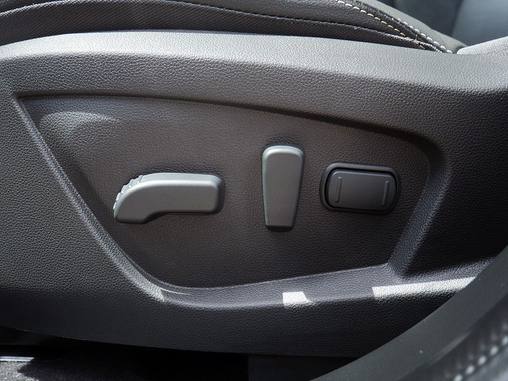 Fahrzeugabbildung Renault Arkana Engineered E-Tech 145 NAVI ACC LED 360°