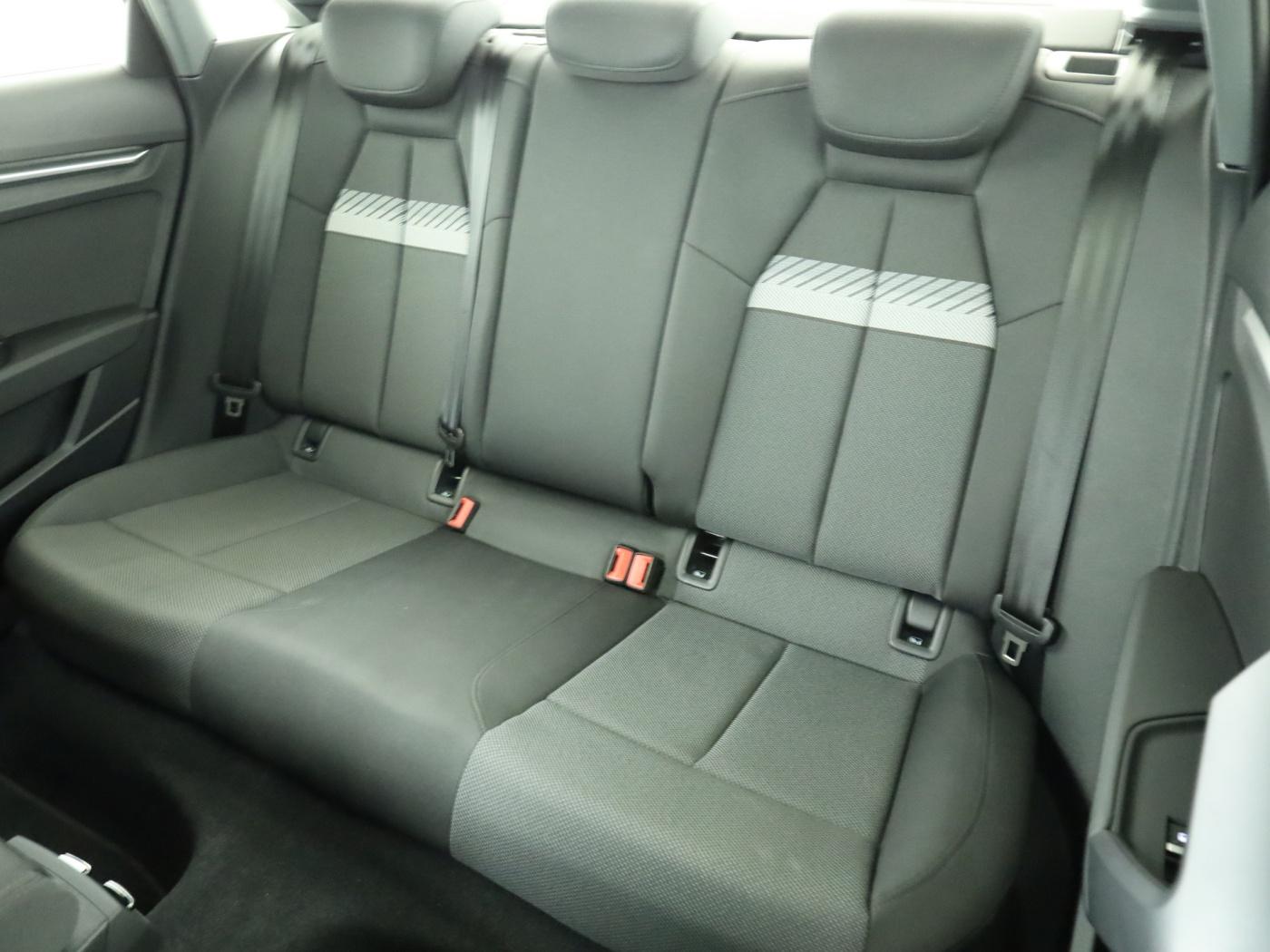 Audi A3 Lim 35 2.0 TDI AHK*LED*Keyless*Navi*Bluetooth, миниатюра 18