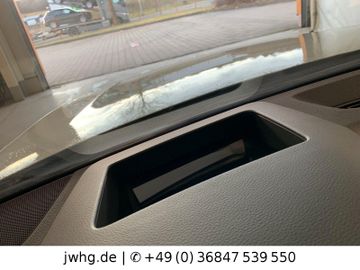 Audi Q8 - 10