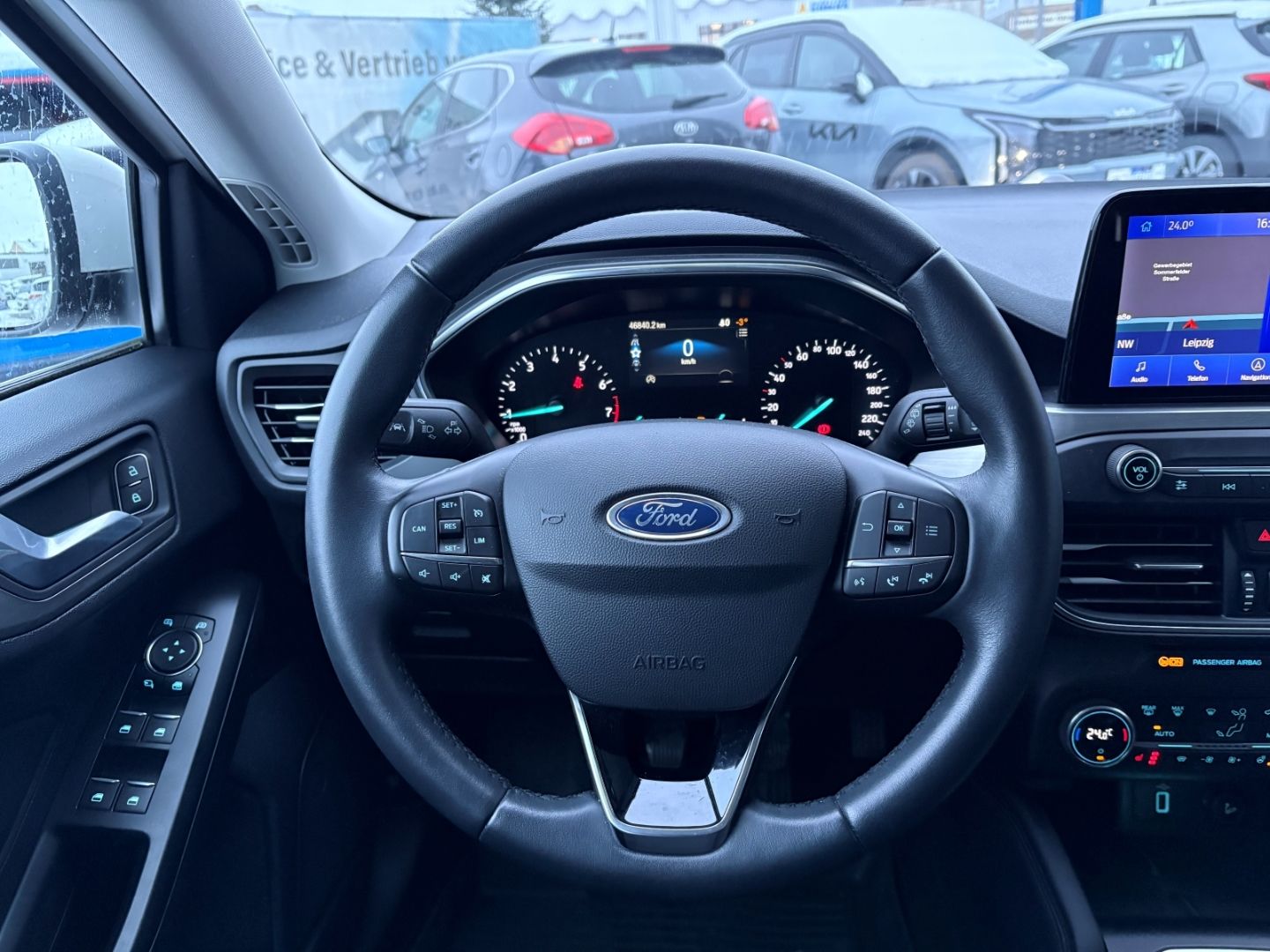 Fahrzeugabbildung Ford Focus Turnier Titanium VerkehrszeichenERK Kamera