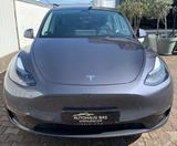 Tesla Model Y Long Range AWD - Tesla Model Y in Düsseldorf