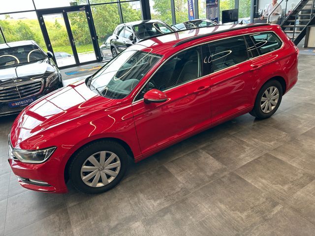 Volkswagen Passat Variant *Massage*Keyless*Tempo*Navi*