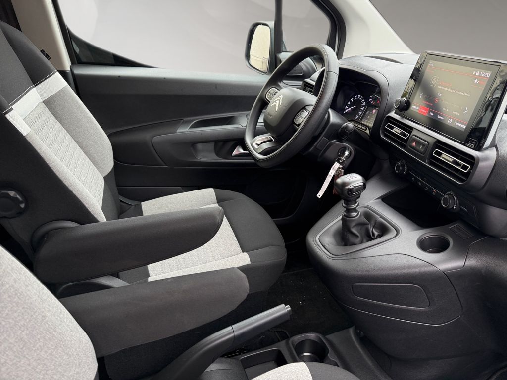 Fahrzeugabbildung Citroën Berlingo MPV M PureTech 110 FEEL