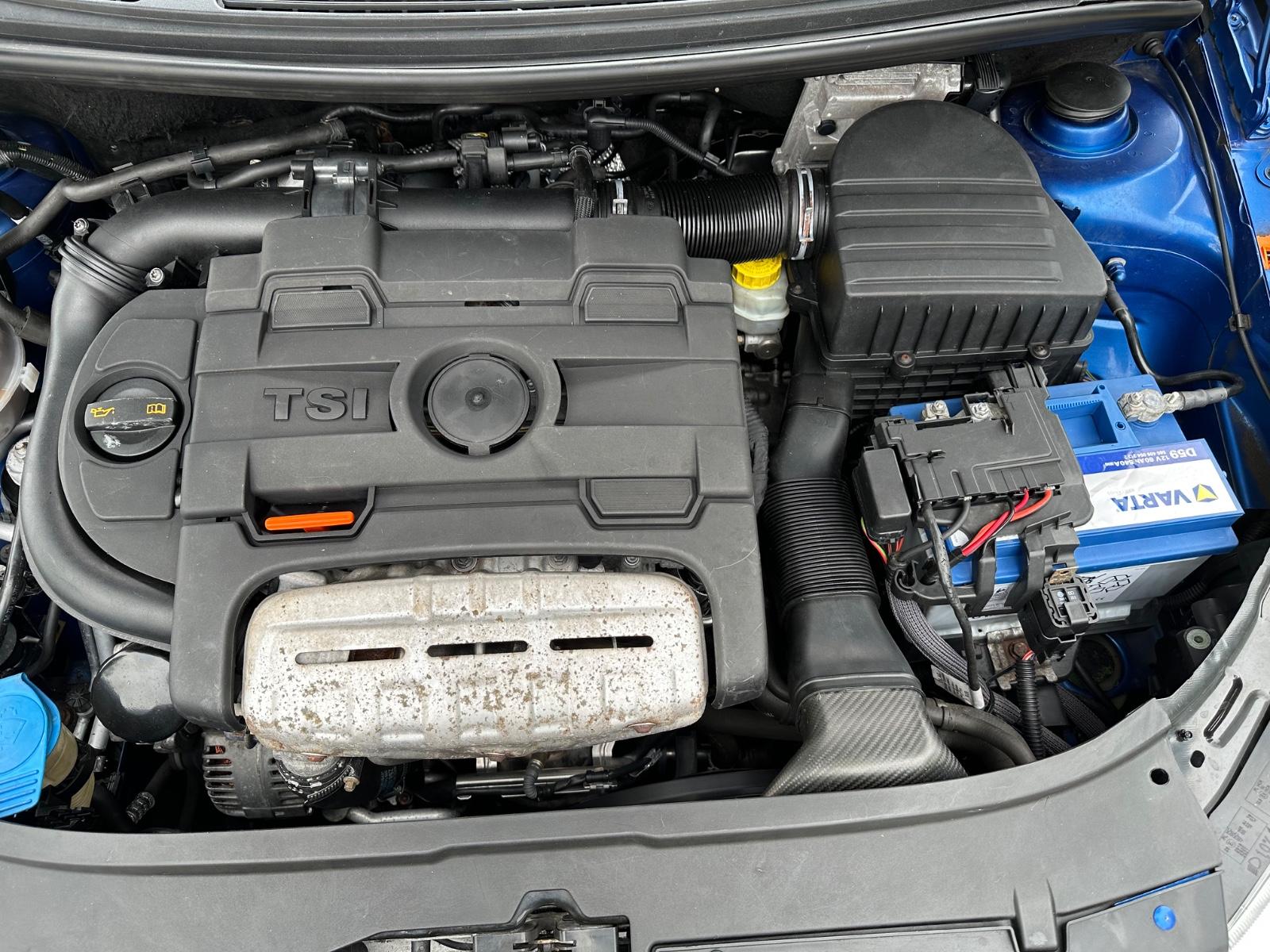 Skoda Fabia Combi RS 1.4 TSI 180 ch • DSG • Sièges sport chauffants • Régulateur • Jantes 17"