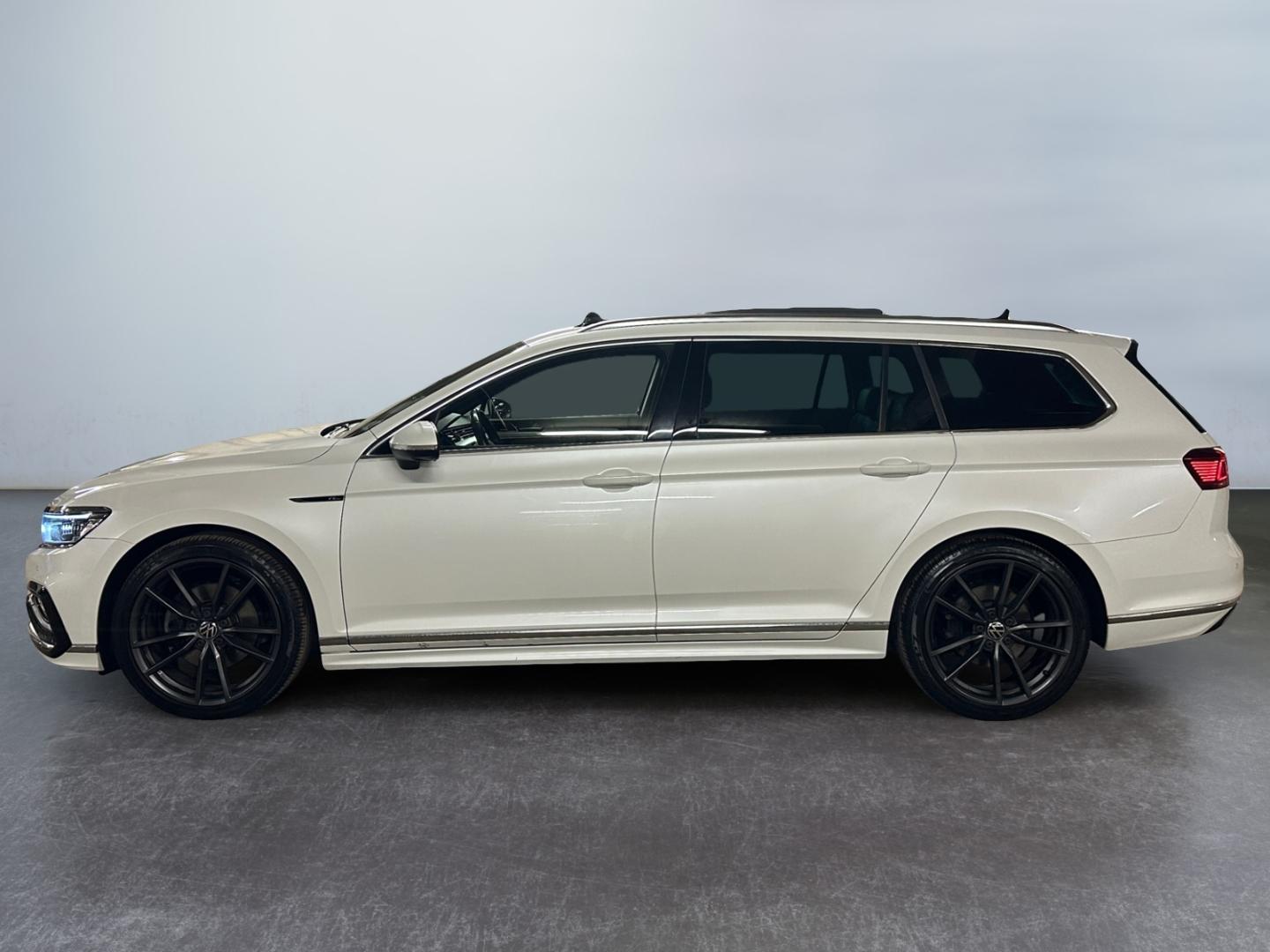 Volkswagen Passat Variant 2.0 TSI R-Line *Matrix*ACC*Pano*A