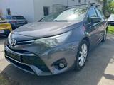 Toyota Avensis 1.6 D 4-D Touring Sports Business Edit. - Toyota Avensis: 1.6