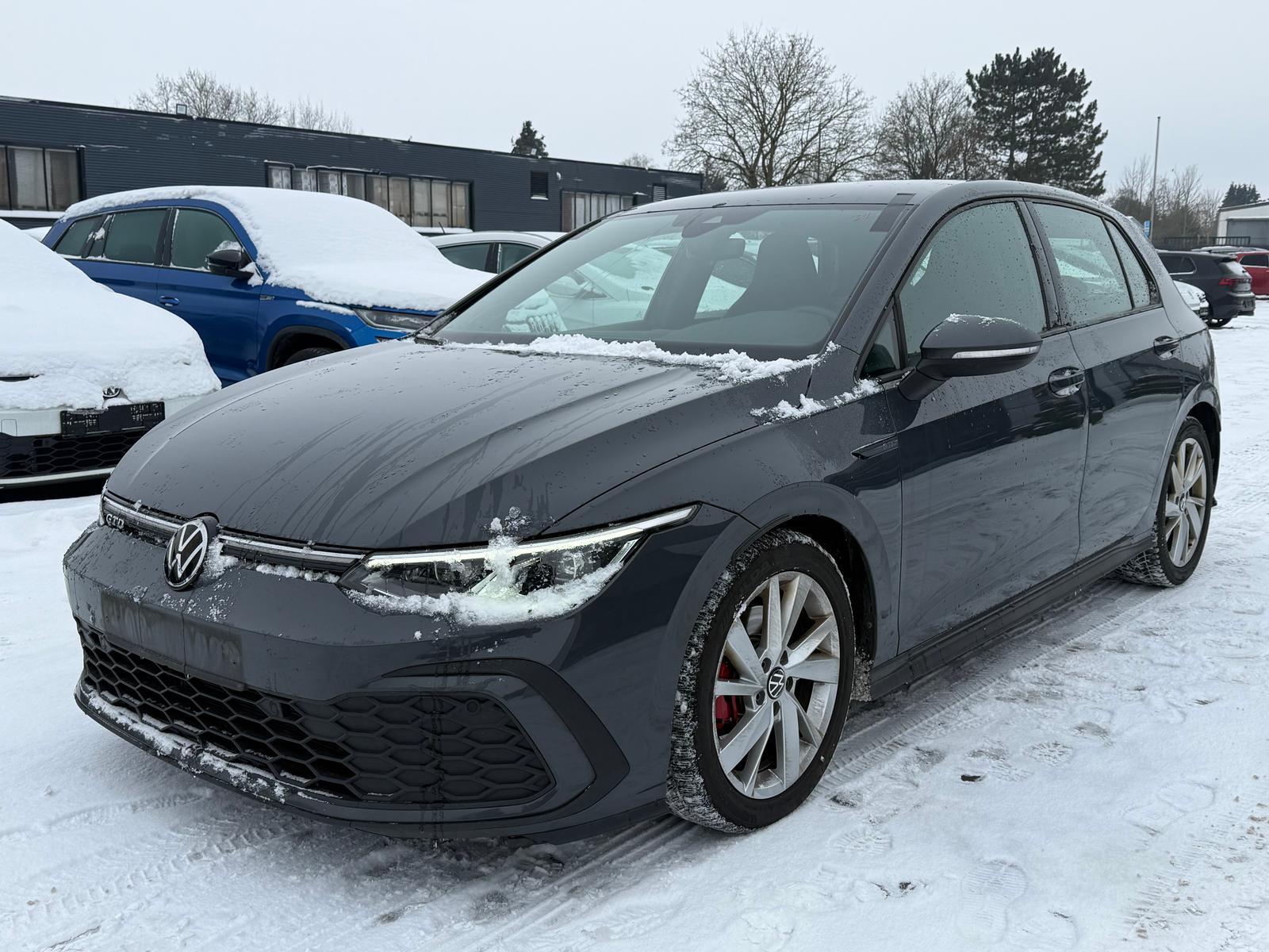 Volkswagen Golf GTD 2.0 TDI /ACC/LANE/PDC/SHZ/VIRTUAL/