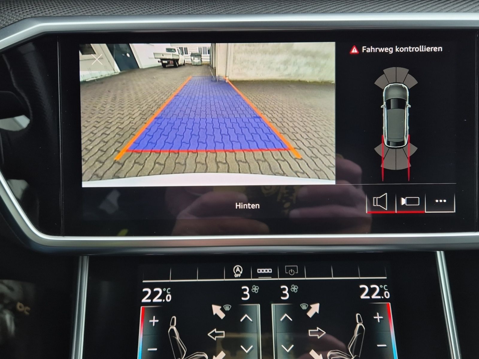 Fahrzeugabbildung Audi S6 Avant TDI quattro HDMatrix Navi Pano B&O AVC