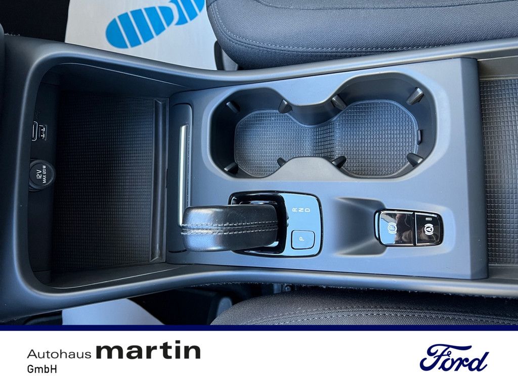 Fahrzeugabbildung Volvo XC40 1.5 R Design Expression Recharge Plug-In Hy