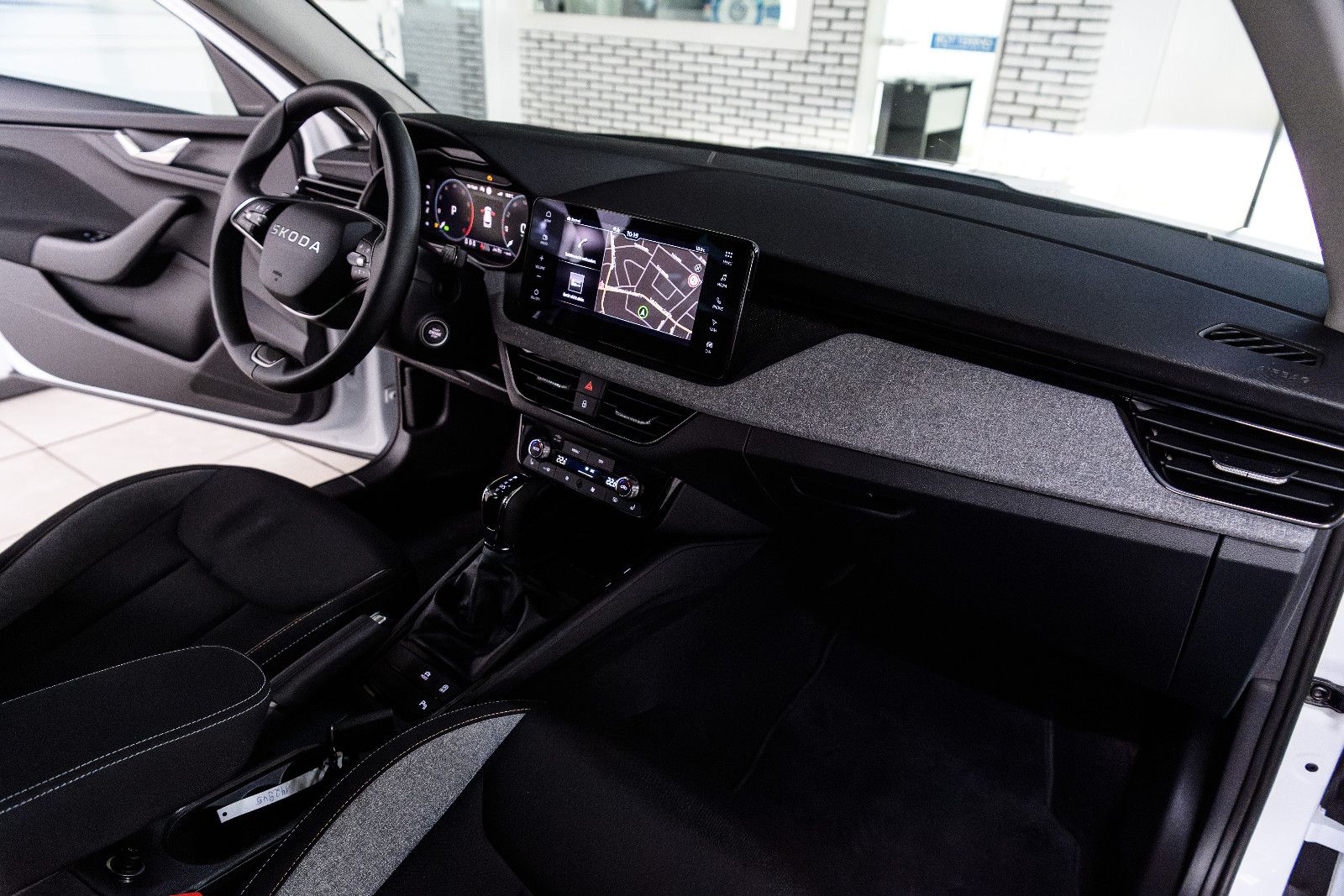 Fahrzeugabbildung SKODA Kamiq TSI Selection +RFK +SZH +LED +AHK