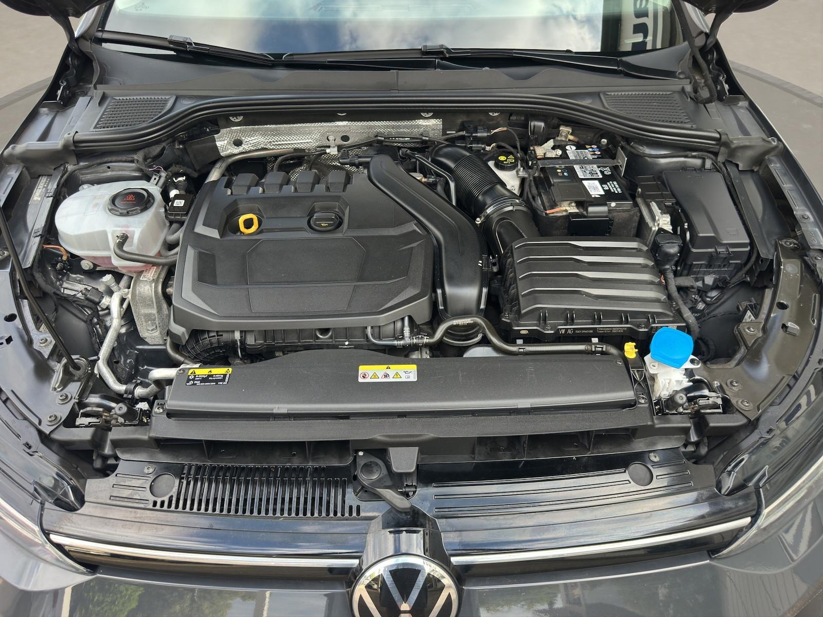 Volkswagen Golf 1.5 TSI Lim. Life LED Matrix Pano APP, миниатюра 19