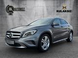 Mercedes-Benz GLA 200URBAN*AHK*BIXENON*SHZ*KAM*NAVI*ASSIST*TEM - Mercedes-Benz GLA 200: Limousine