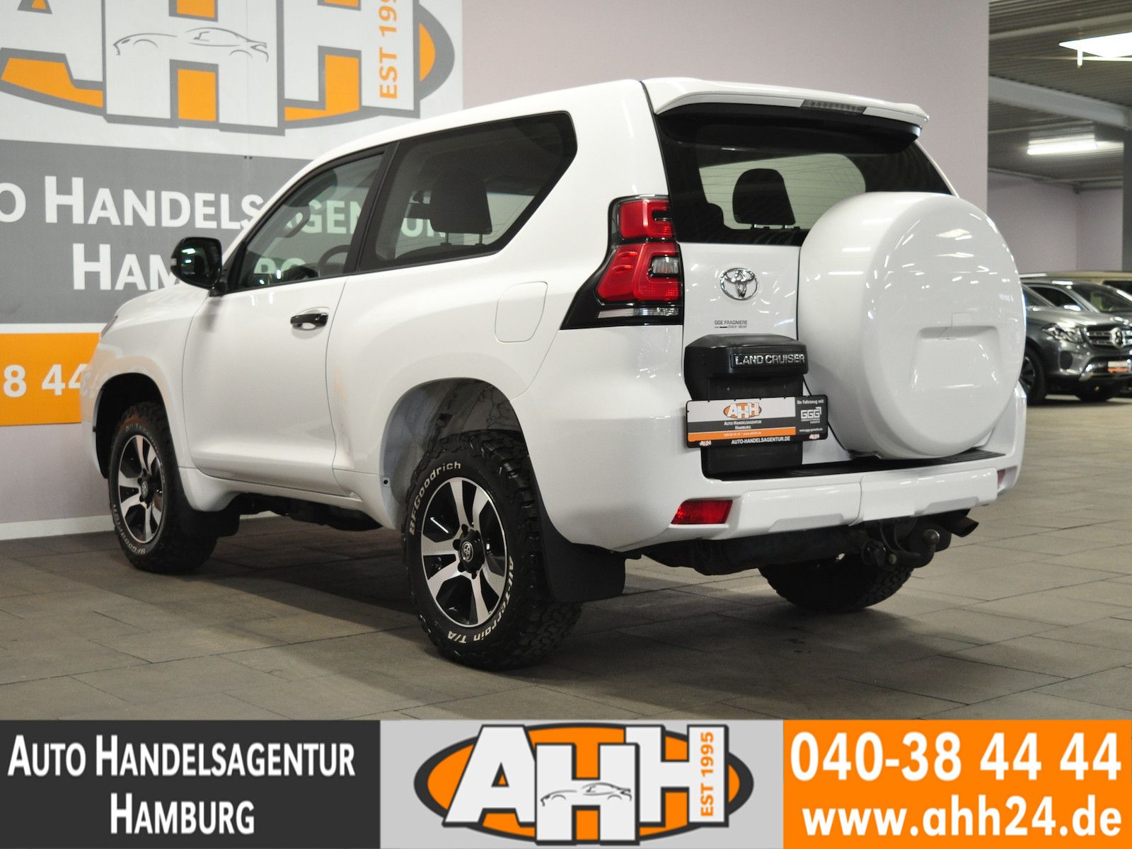 Toyota Land Cruiser 2.8 D-4D 4x4 NAVI AHK NUR49TKM!!!! foto 3