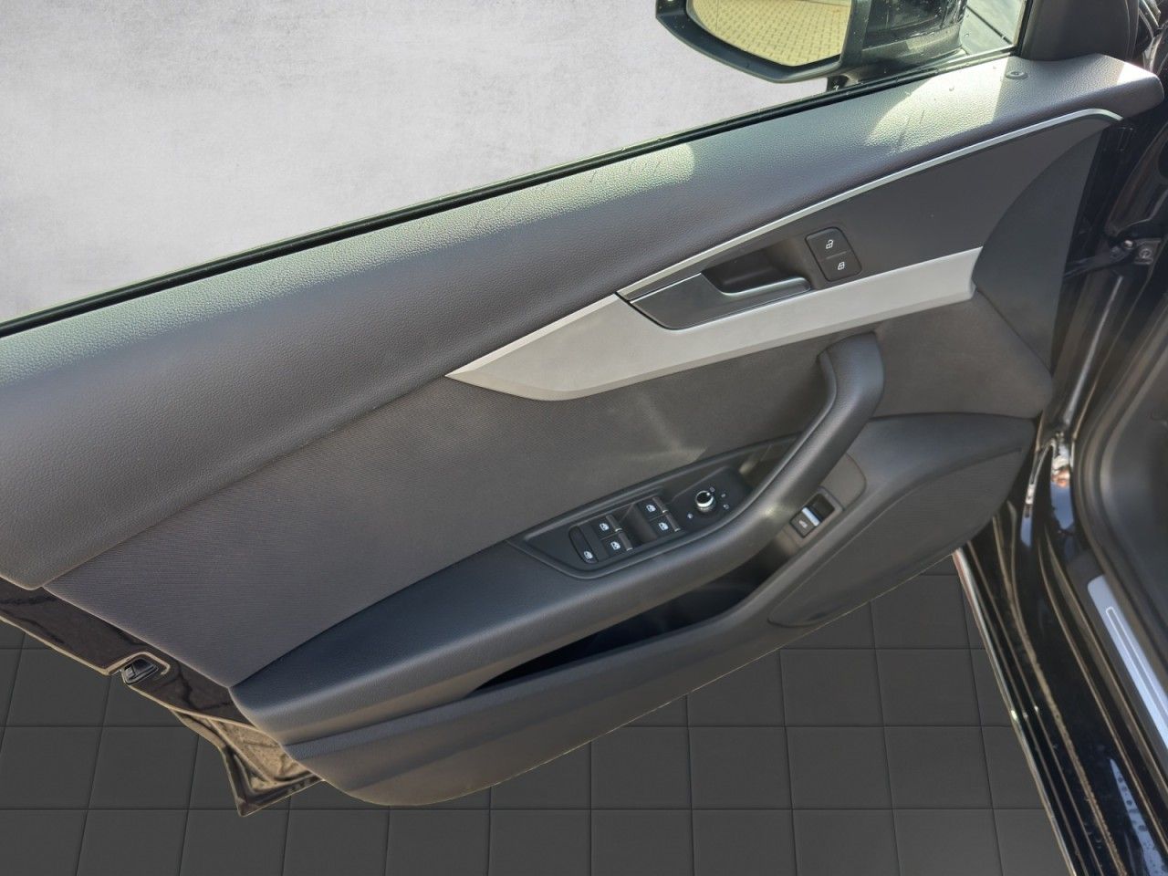 Fahrzeugabbildung Audi A4 Avant 35 TFSI S line competition edition
