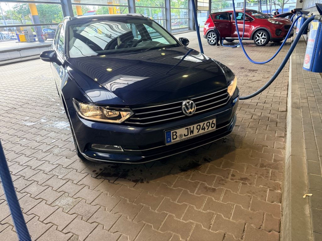 Image of Volkswagen Passat