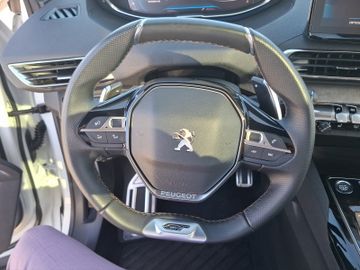 Peugeot 3008 GT 1.2 136 Kam.+KeyLess+LED+Navi+Pano+SD