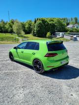 Volkswagen Golf 2.0 TSI DSG 4MOTION R R - : Grün, Allradantrieb