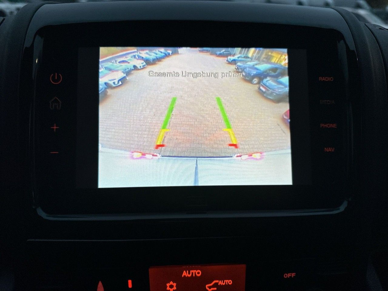 Fahrzeugabbildung Citroën Jumper 35 L3H2 BlueHDi 140