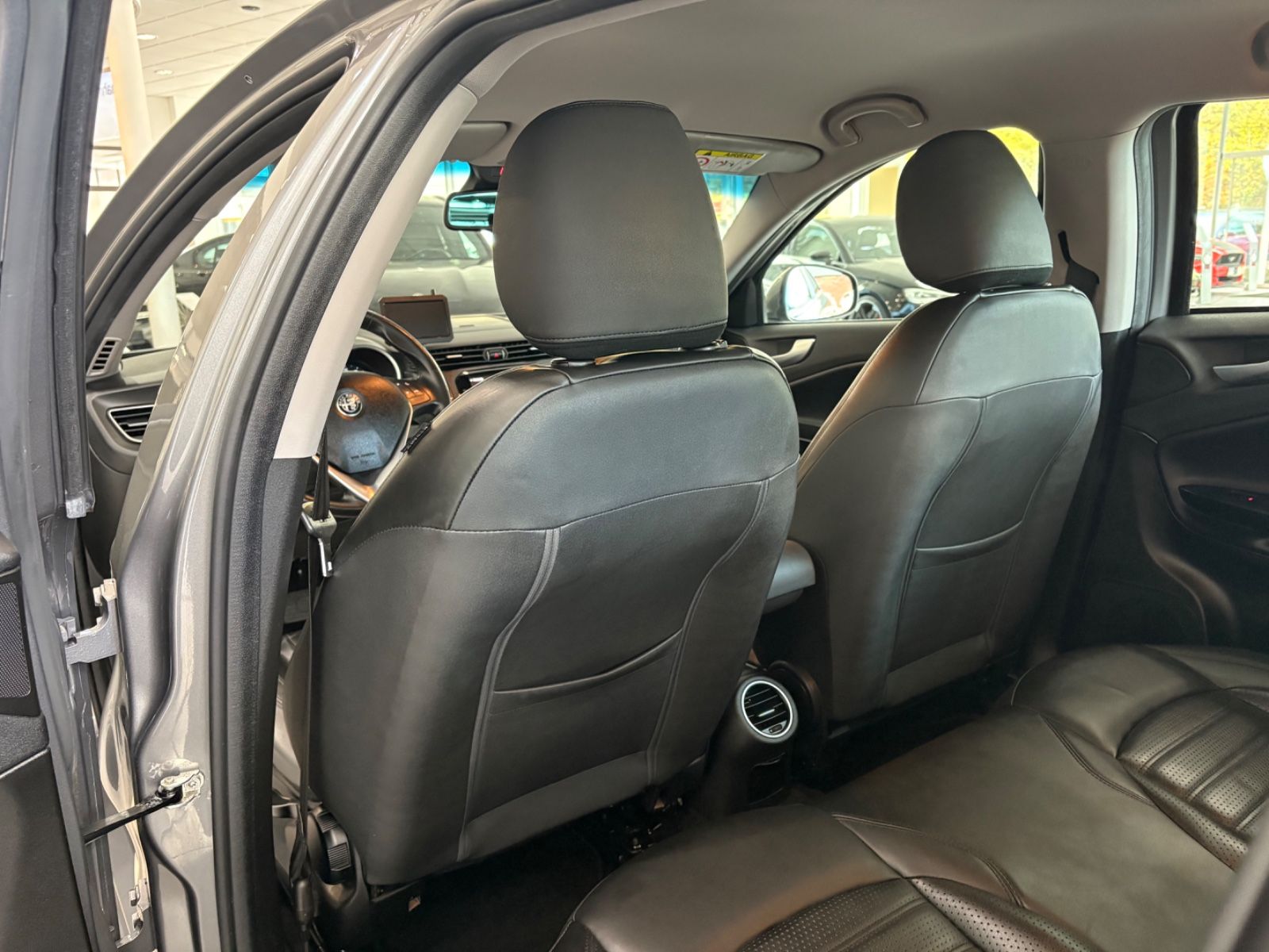 Fahrzeugabbildung Alfa Romeo Giulietta Super *RÜCKFAHRKAMERA*