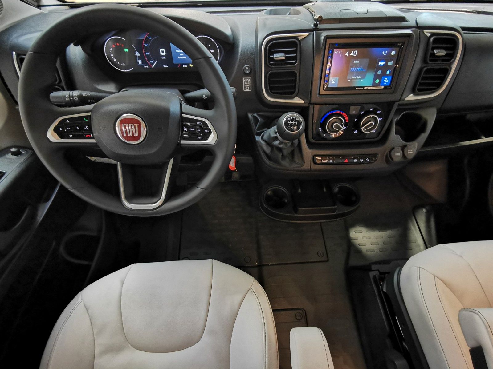 Fahrzeugabbildung Bürstner Lyseo Gallery TD 649 G SPAREN SIE € 47.609!