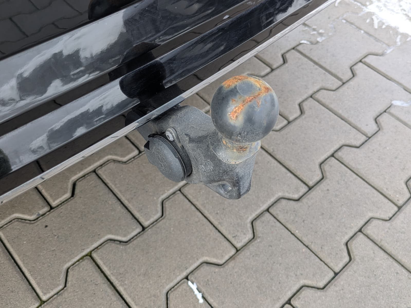 Fahrzeugabbildung Volkswagen Touran 2.0 DSG R-Line High. Pano 7-Si IQ.Dri AHK