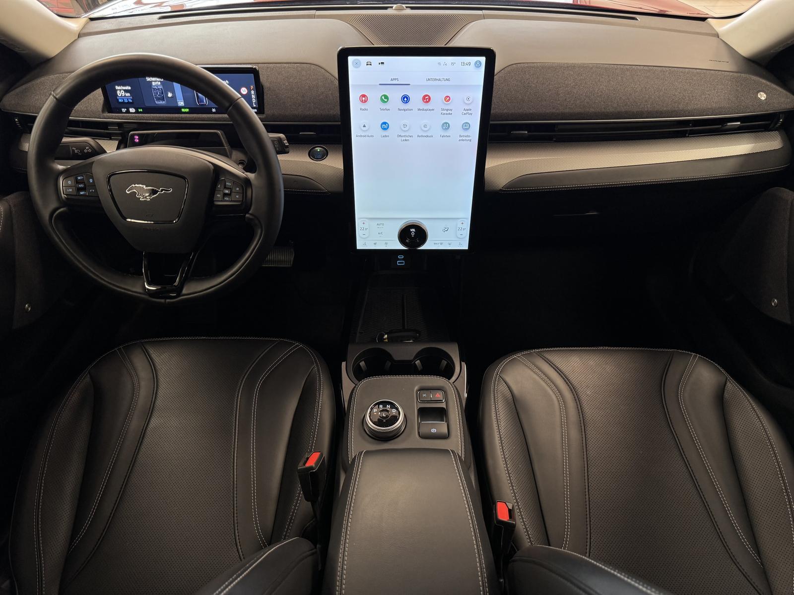 Ford MACH-E 75 kWh Pano Leder LED Navi R.Cam ACC PDC 