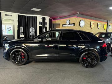 Audi Q8 - 8