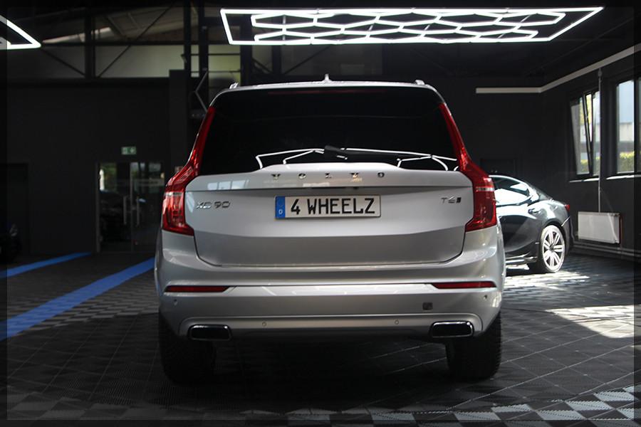 Volvo XC90 T6 Momentum NAVI / PANO / CAM