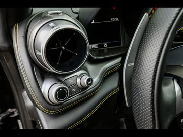 2018 Ferrari GTC4LUSSO — миниатюра 29