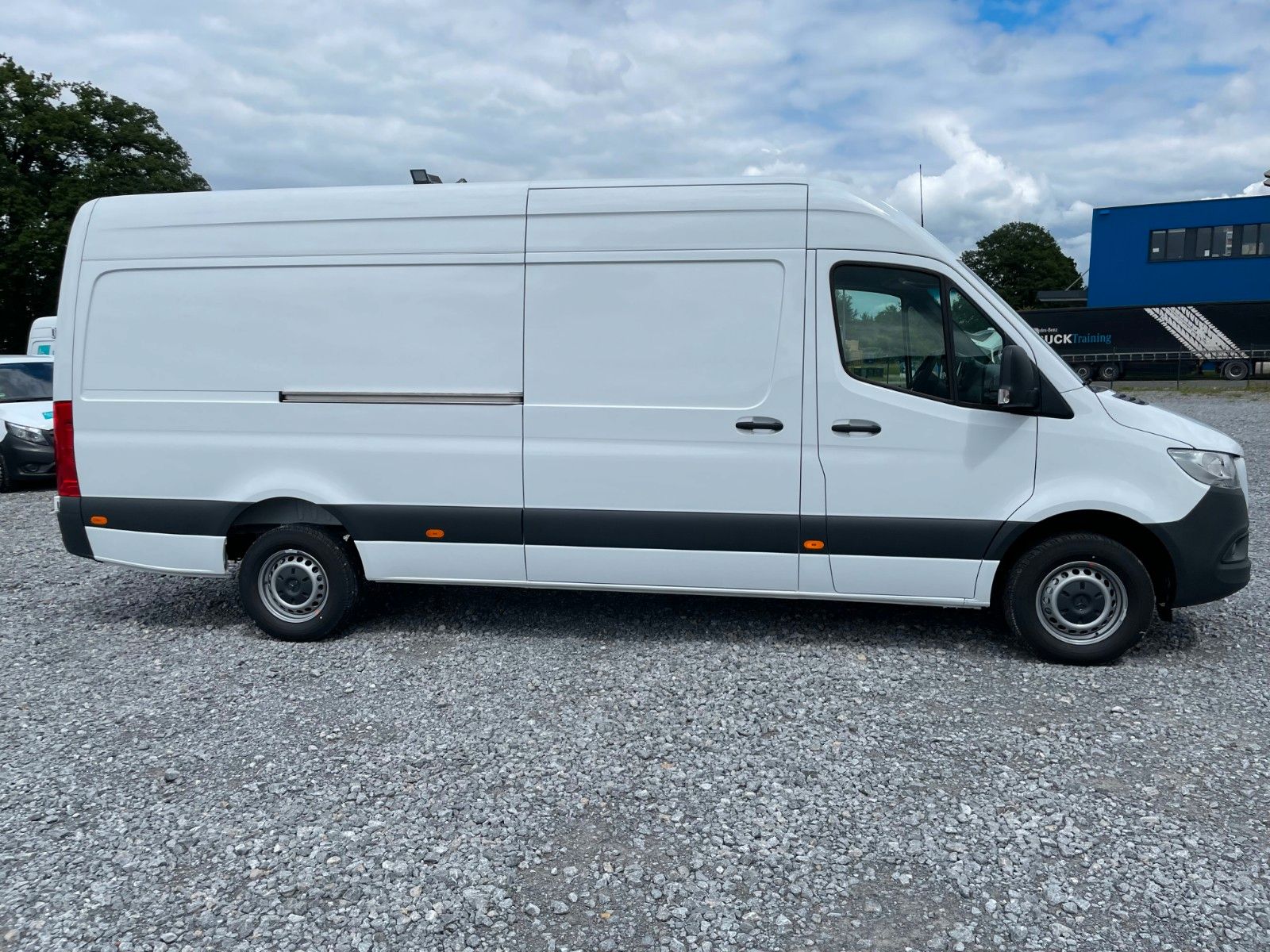 Fahrzeugabbildung Mercedes-Benz Sprinter III 317 CDI    L3/H 2 Kamera