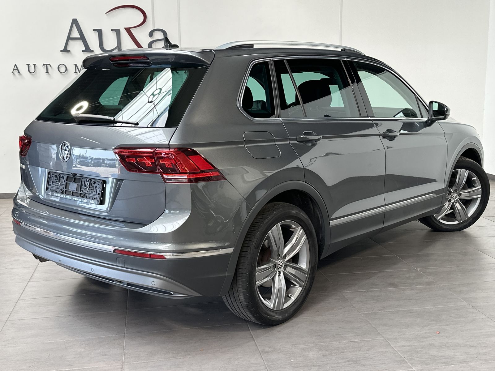 Fahrzeugabbildung Volkswagen Tiguan 2.0 TDI DSG HL NAV+LED+KAM+ACC+VCOCKPIT
