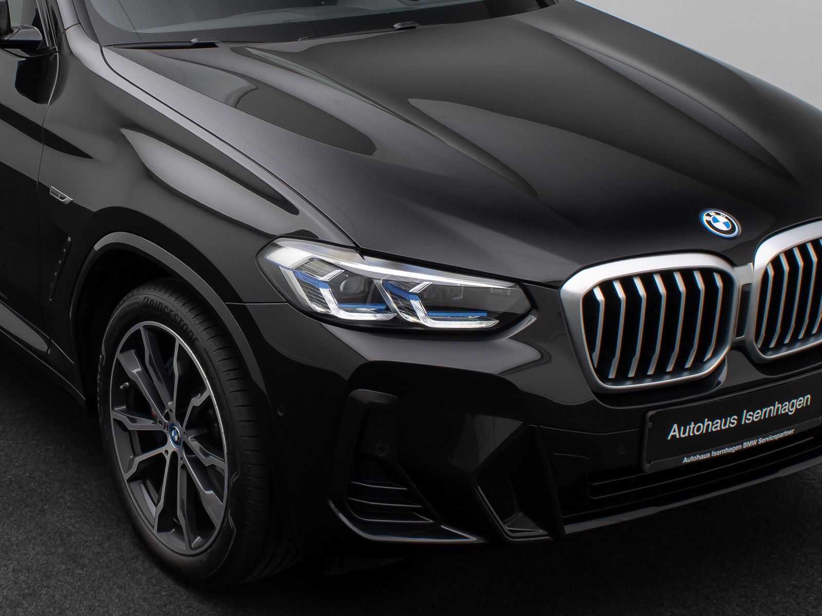 Fahrzeugabbildung BMW X3 xD30e M Sport HUD DAB Laser Komfort 20Zoll