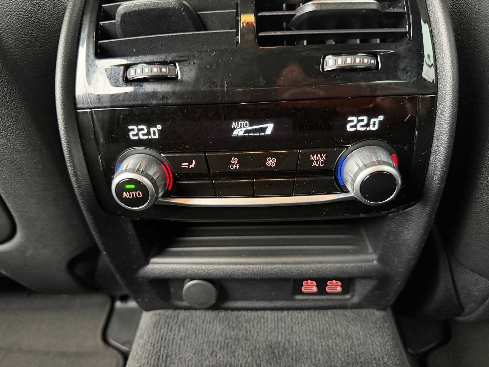 Fahrzeugabbildung BMW 520 i Touring M Sport H&K AHK LED KAMERA