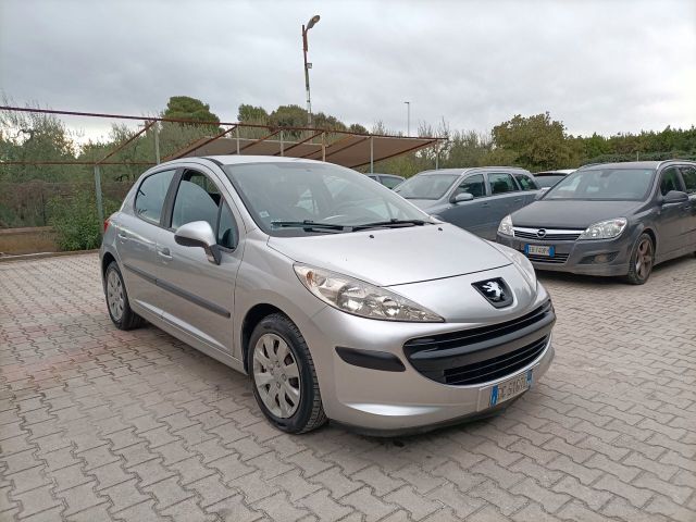 Peugeot 207 1.4 HDi 70CV 5p.