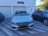 Mercedes-Benz C 200 T Modell mit AVANTGARDE Motorhaube - mit Benzin-Antrieb: Kombi, mit Klimaautomatik