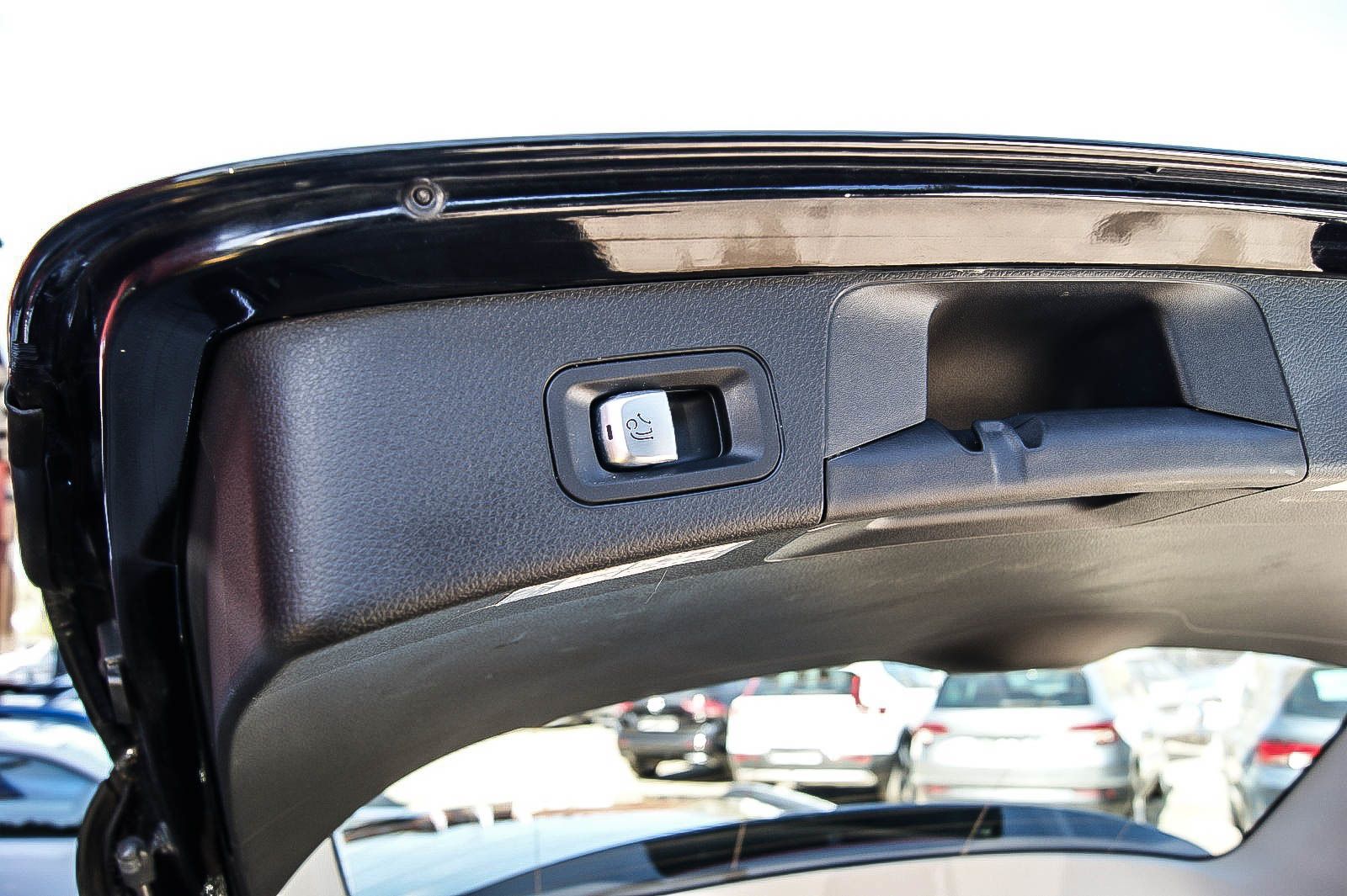 Fahrzeugabbildung Mercedes-Benz C 180 T CGI Avantgarde AHK LED NAVI SITZH