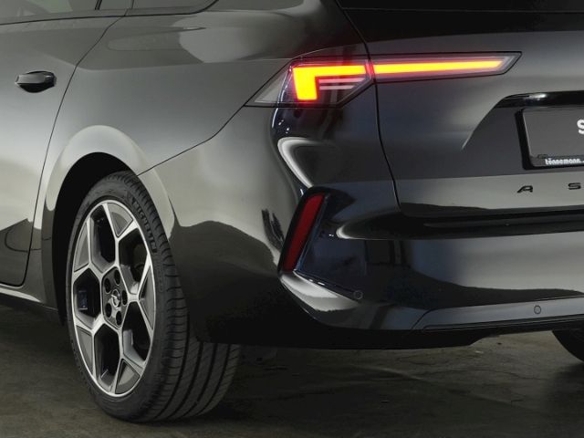 Astra L ST ULTIMATE AT+NAVI+360 GRAD KAMERA+SCHI