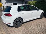 Volkswagen Golf VII IQ.DRIVE 1.6 TDI LED ACC PDC Klima usw. - mit Diesel-Antrieb: Us