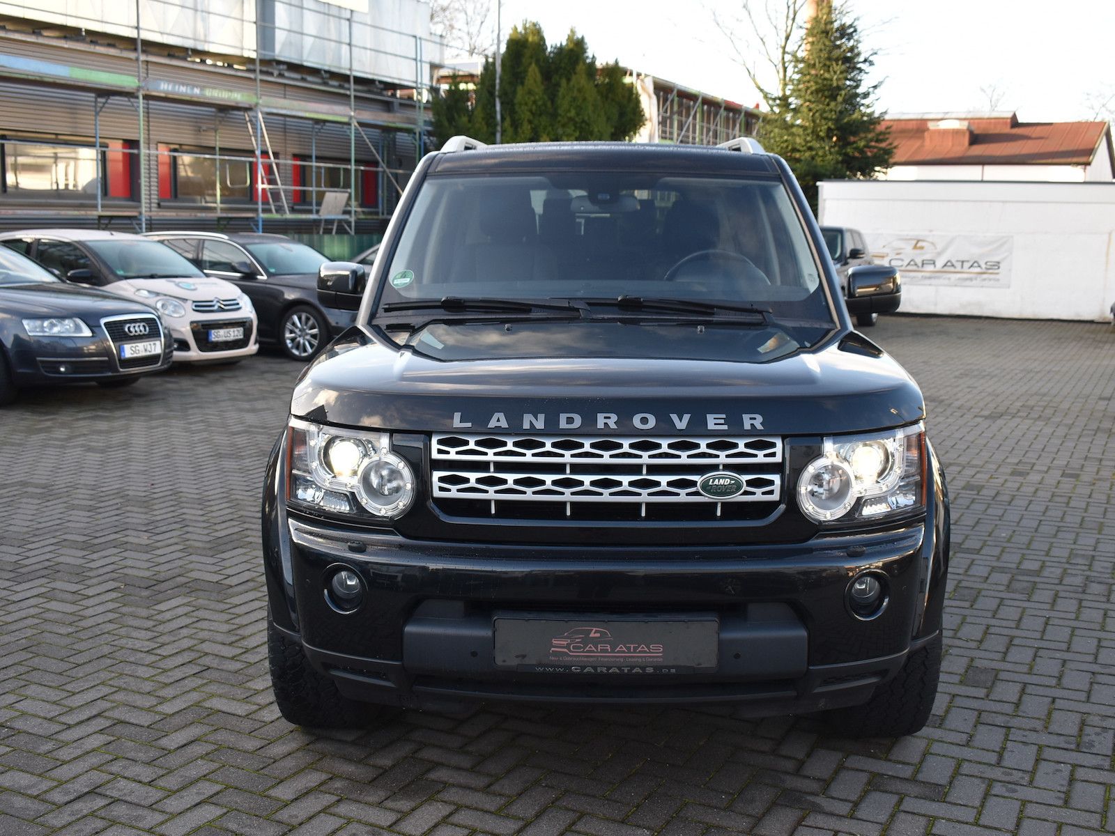 Fahrzeugabbildung Land Rover Discovery SDV6 HSE MOTORSCHADEN 7 SITZE PANO AHK