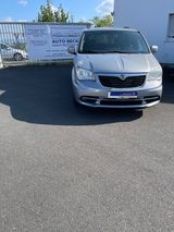 Lancia Voyager S R Kamera,  ab 89€ mtl. finanzieren - Lancia Voyager Gebrauchtwagen