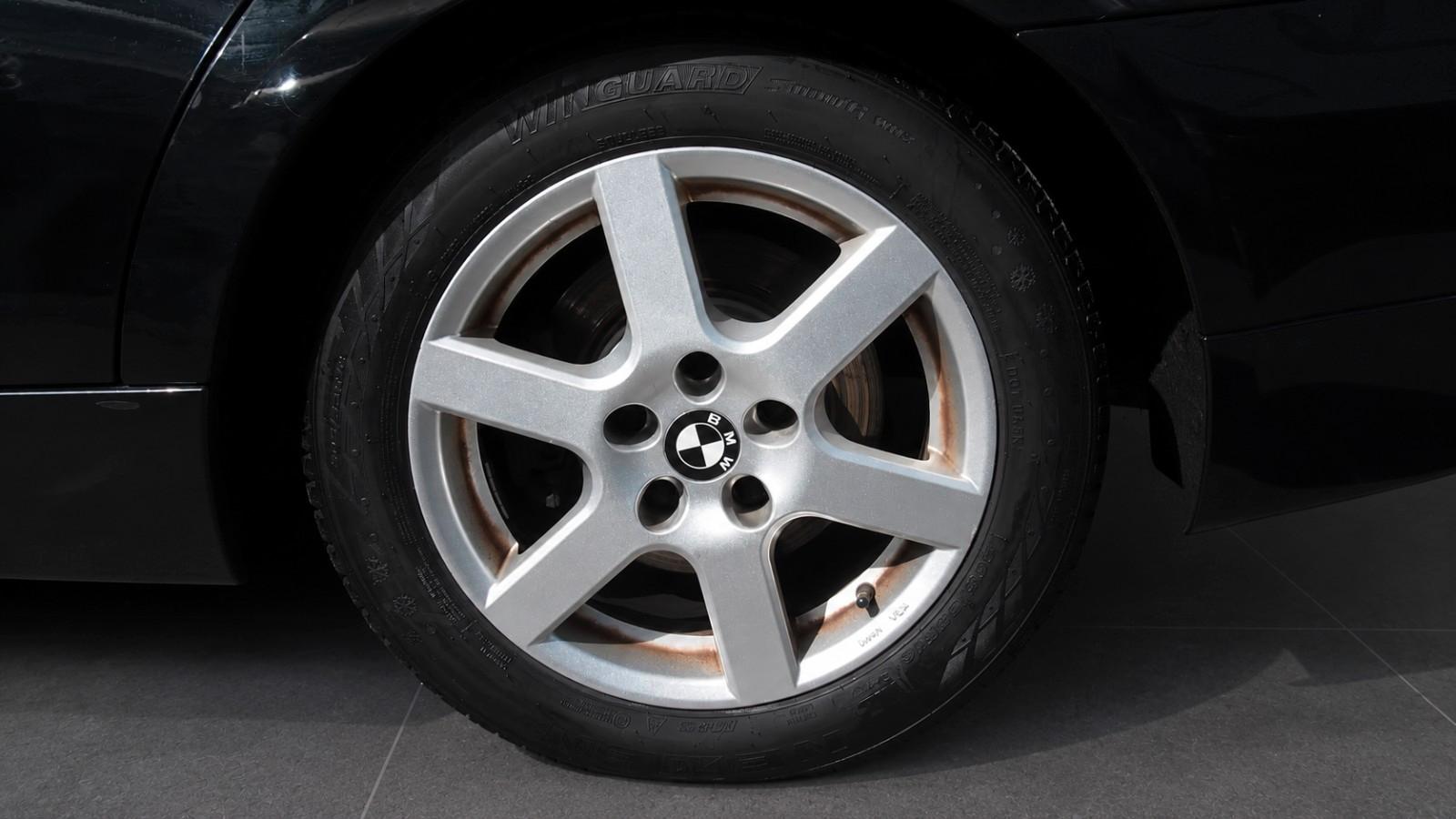 BMW 320 2006 — photo 13