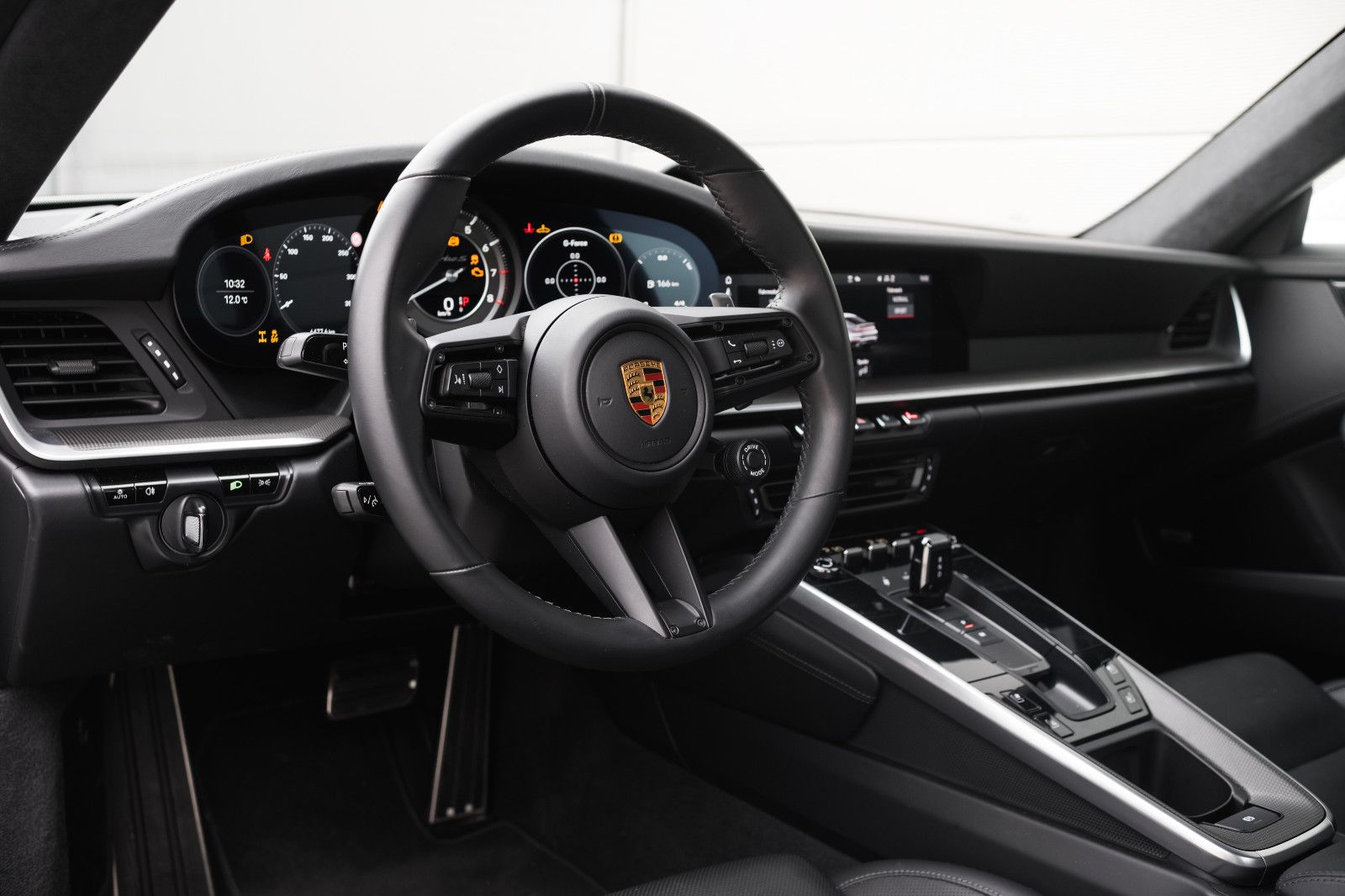 Fahrzeugabbildung Porsche 992/911 Turbo S - Lift - LED - 360´´ - InnoDrive